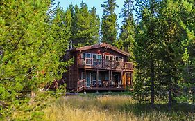 Timbers At Island Park